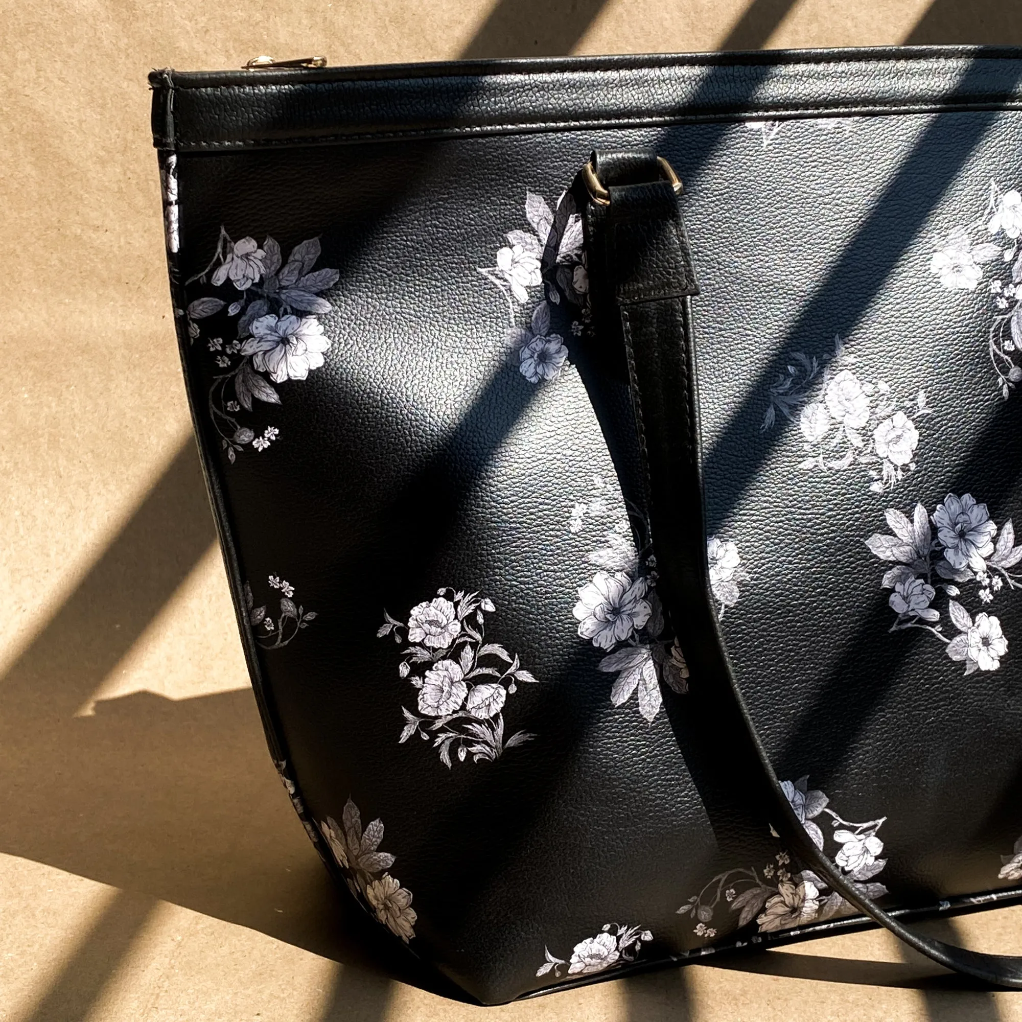 Black Beauty - Handbag