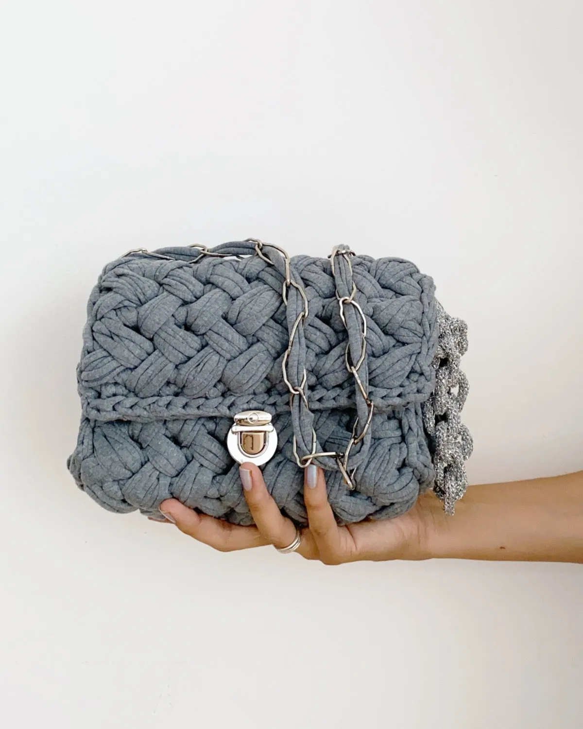 Cross-Cross Crochet Clutch - Downloadable Chunky Crochet Pattern