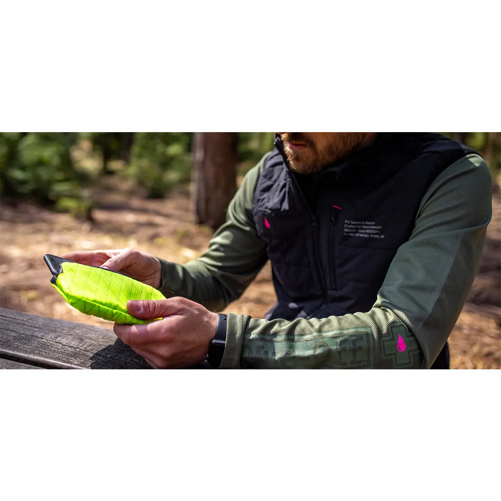 MUC-OFF MOTORCYCLE/BIKE RAINPROOF ESSENTIALS CASE