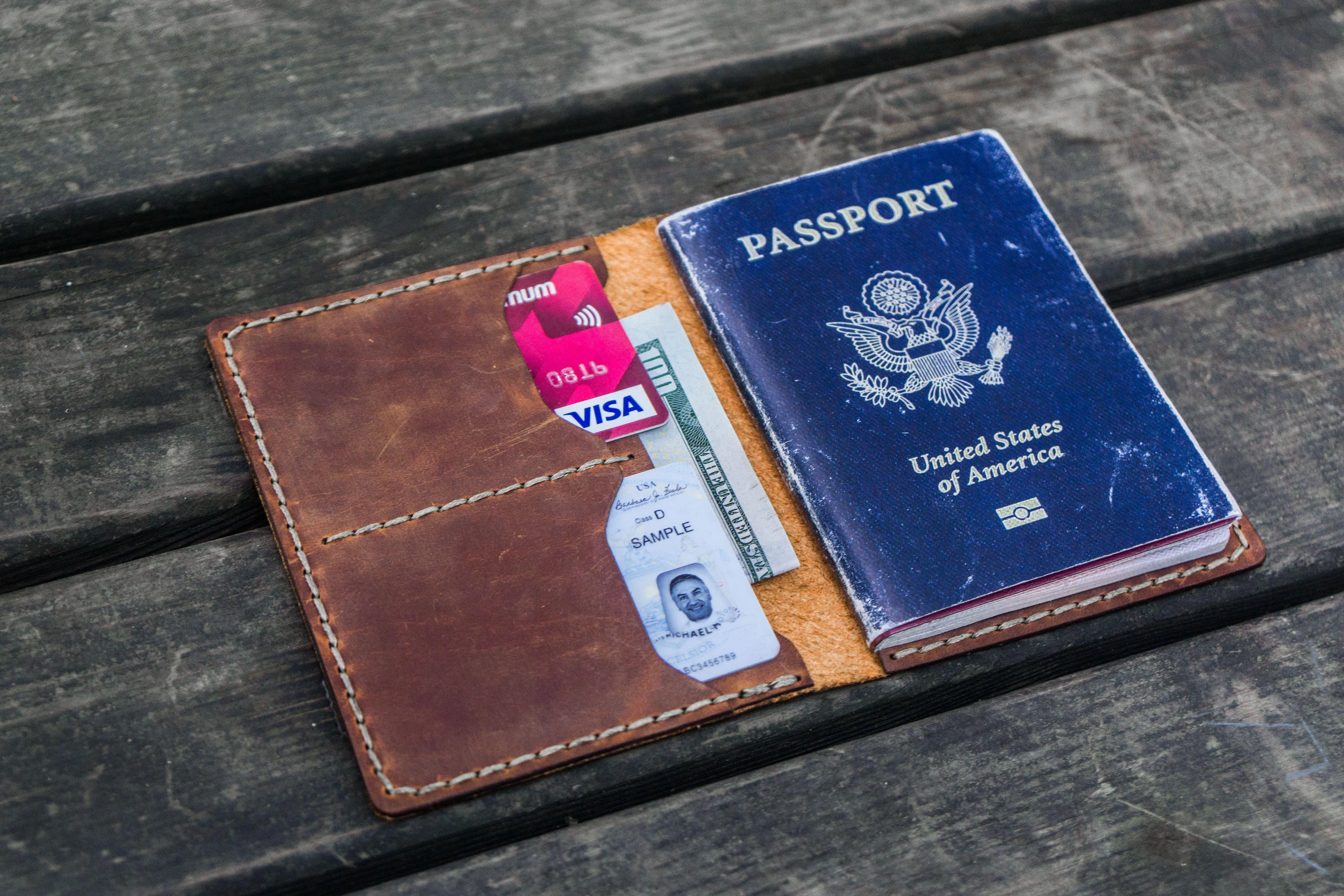 No.06 Leather Passport Holder - Crazy Horse Tan