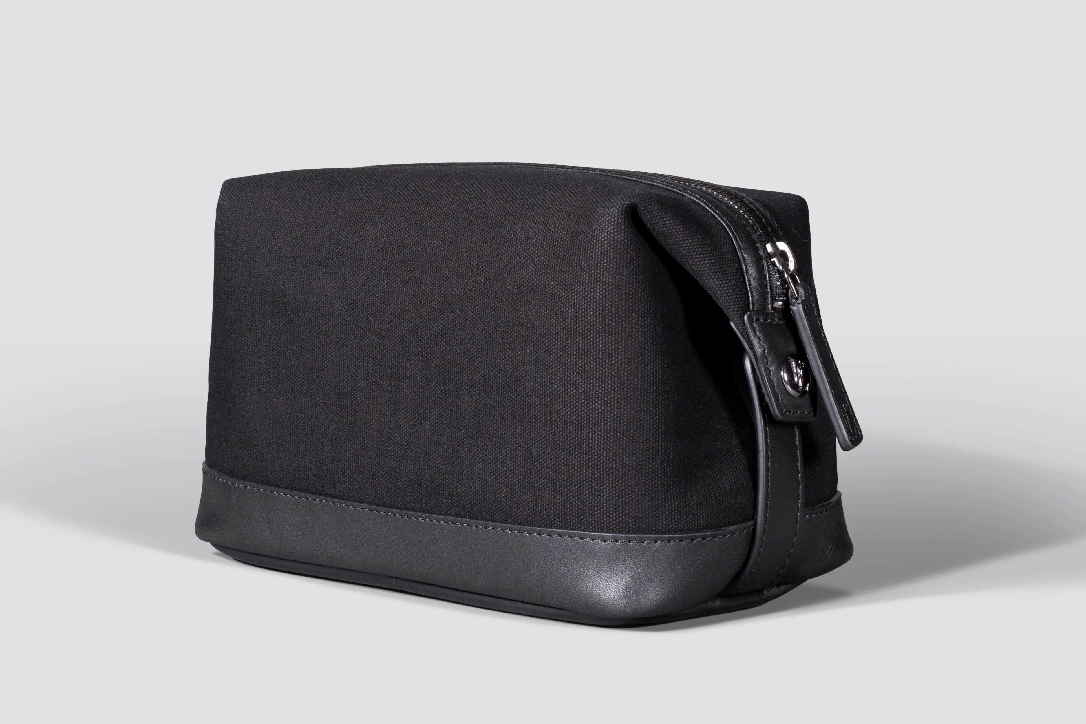 Somerset Wash Bag | Black Waxed Canvas