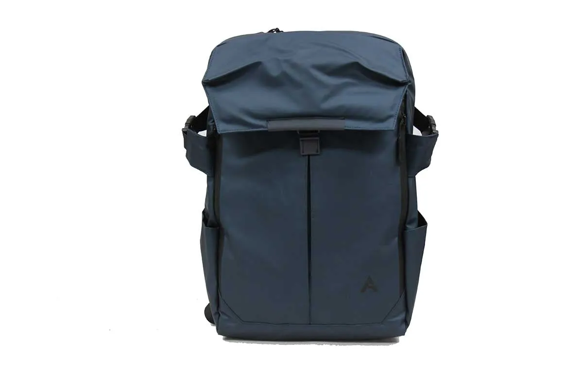 Svelte Waterproof 17 inch Laptop Backpack