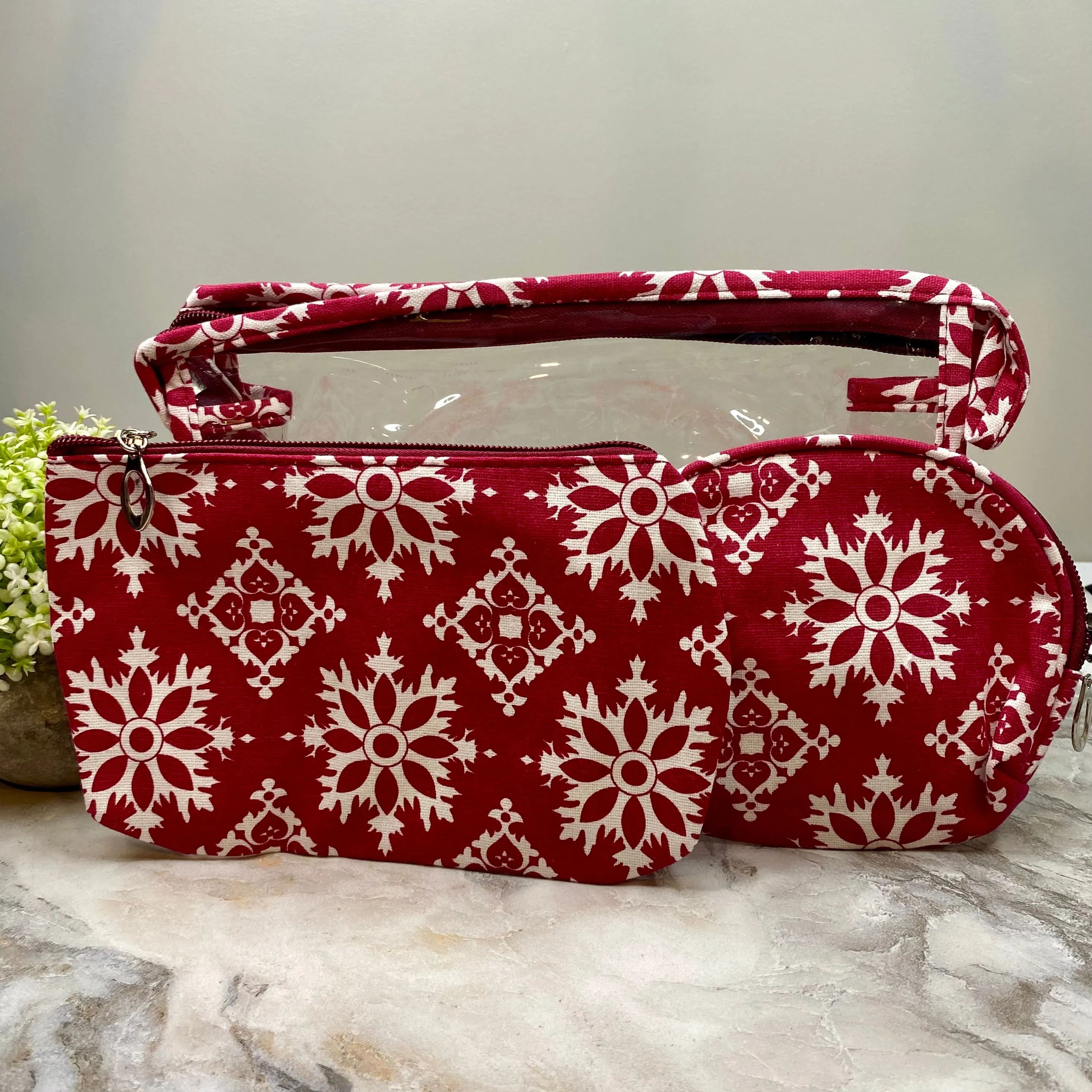 Trio Set Pouch   Clamshell - Snowflake